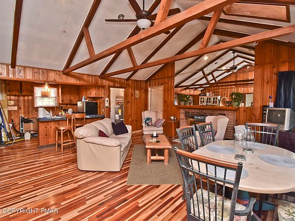 5th image of 326 Ginger Ln