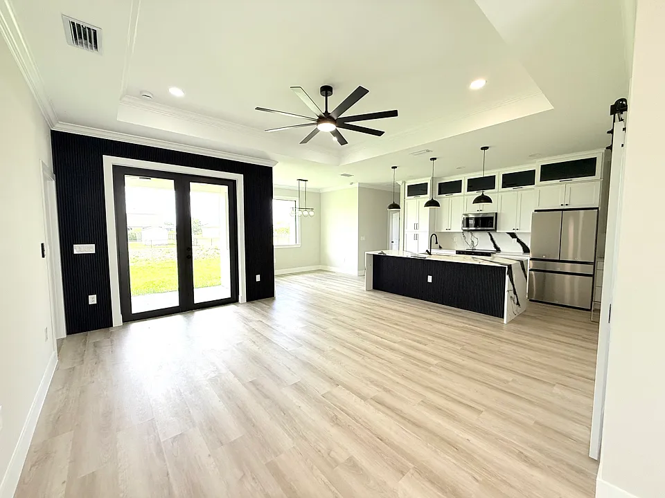3 bed, 1523 sqft, $2,200 — Photo 4