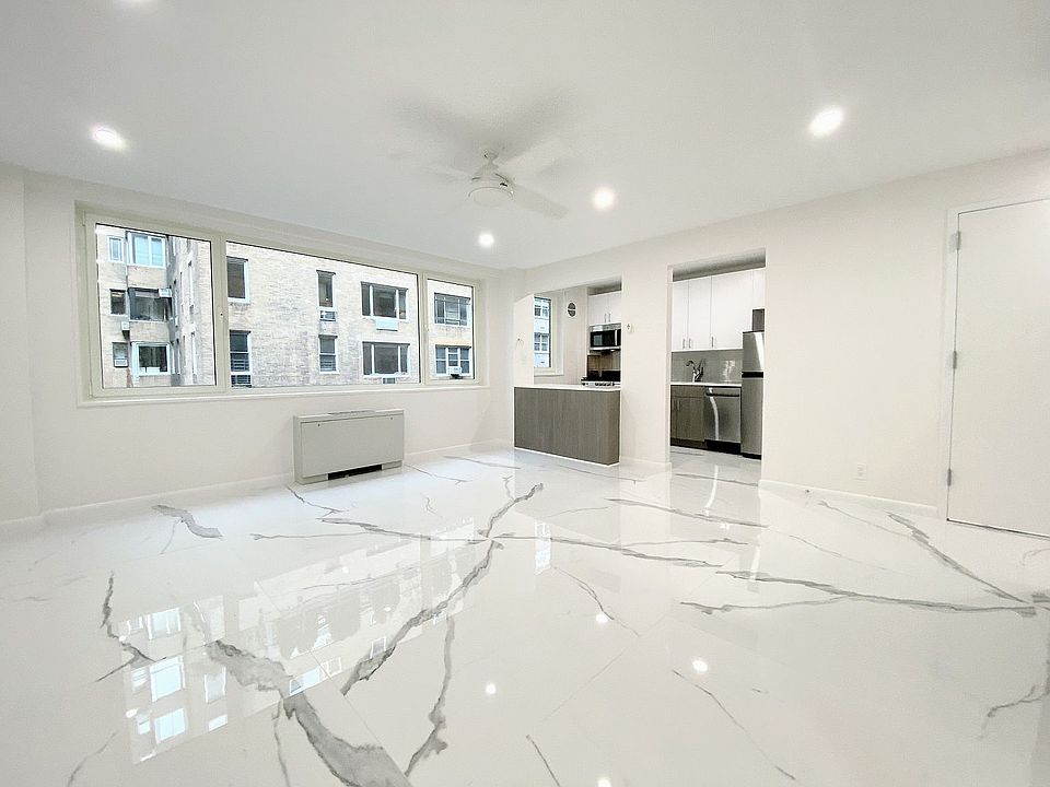 1st image of 116 Central Park S APT 8E