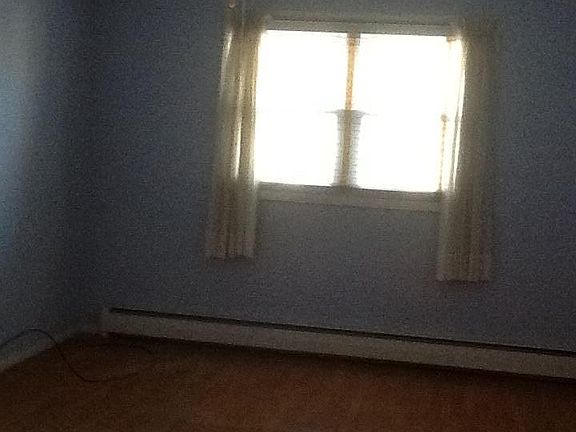 4th image of 3 Willow St #D