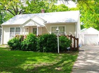 316 SW Hillside Dr, Topeka, KS 66611