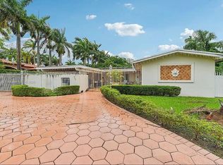 8365 SW 4th St, Miami, FL 33144