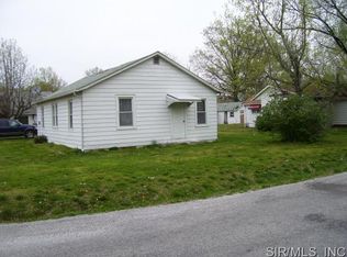 1247 W Water St, Pinckneyville, IL 62274