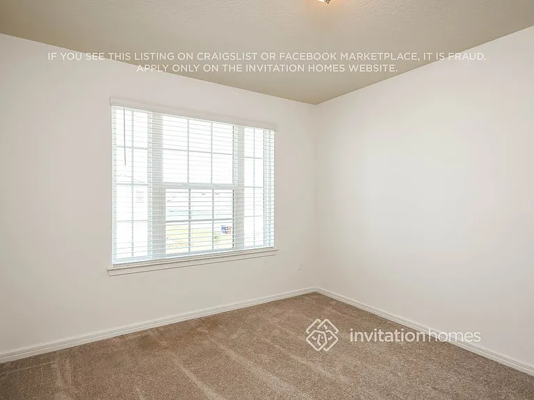 2121 Calm Night St — Photo 15