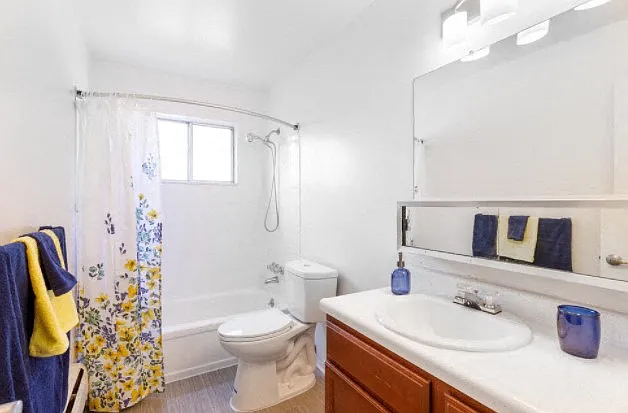 Dearborn View Apartments - Inkster, MI — Photo 8