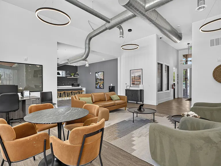 Academy Heights Apartments — Photo 10