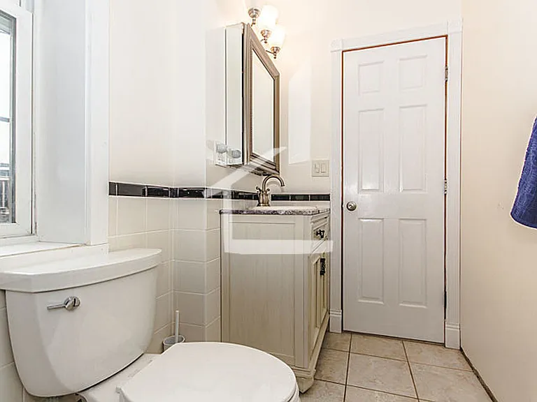 60 Phillips St #3C — Photo 6