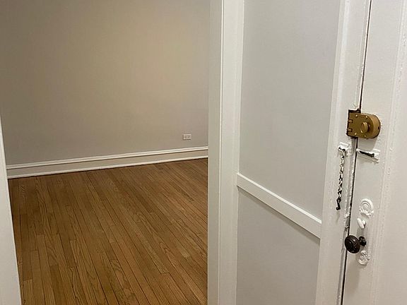 5th image of 3948 N Bell Ave #1