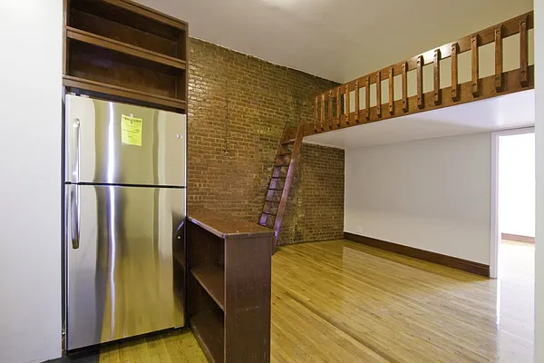 Rented by Bohemia Realty Group | media 21