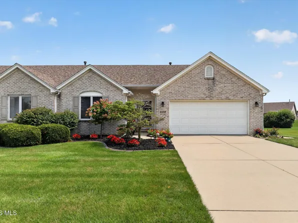 4239 Waterbend Dr E, Maumee, OH 43537