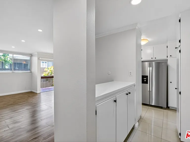 5900 Canterbury Dr #B217 — Photo 13