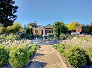 1028 Berry Ln, Napa, CA 94558