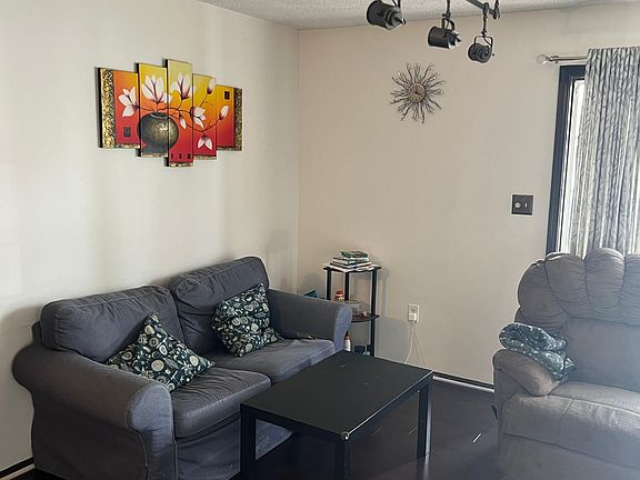 4th image of 234 Kempsey Dr