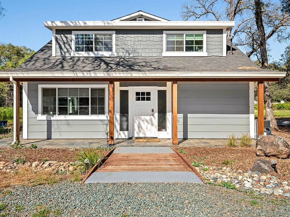 2nd image of 10880 Castaway Ct