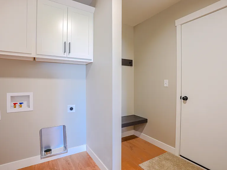 127 Kinsey St — Photo 11