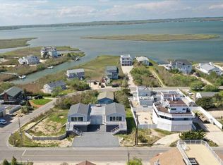 888 Dune Rd, Westhampton Beach, NY 11978