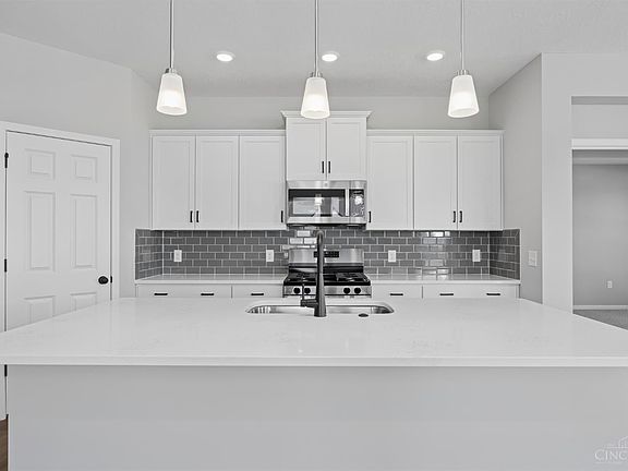 5th image of 3984 Olinger Ln #9747