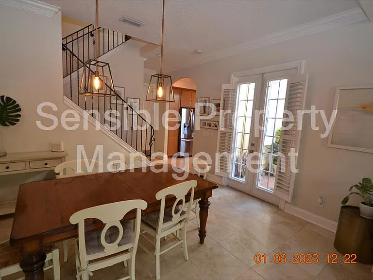 2405 Victoria Gardens Ln — Photo 18