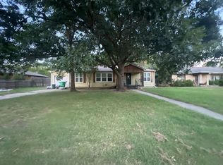 1212 Hillcrest Blvd, Gainesville, TX 76240