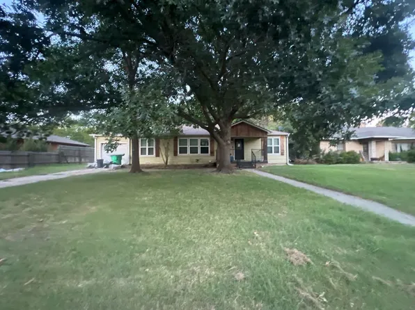 1212 Hillcrest Blvd, Gainesville, TX 76240