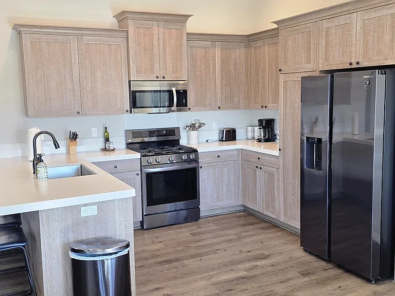 8160 Palomar Ave — Photo 7