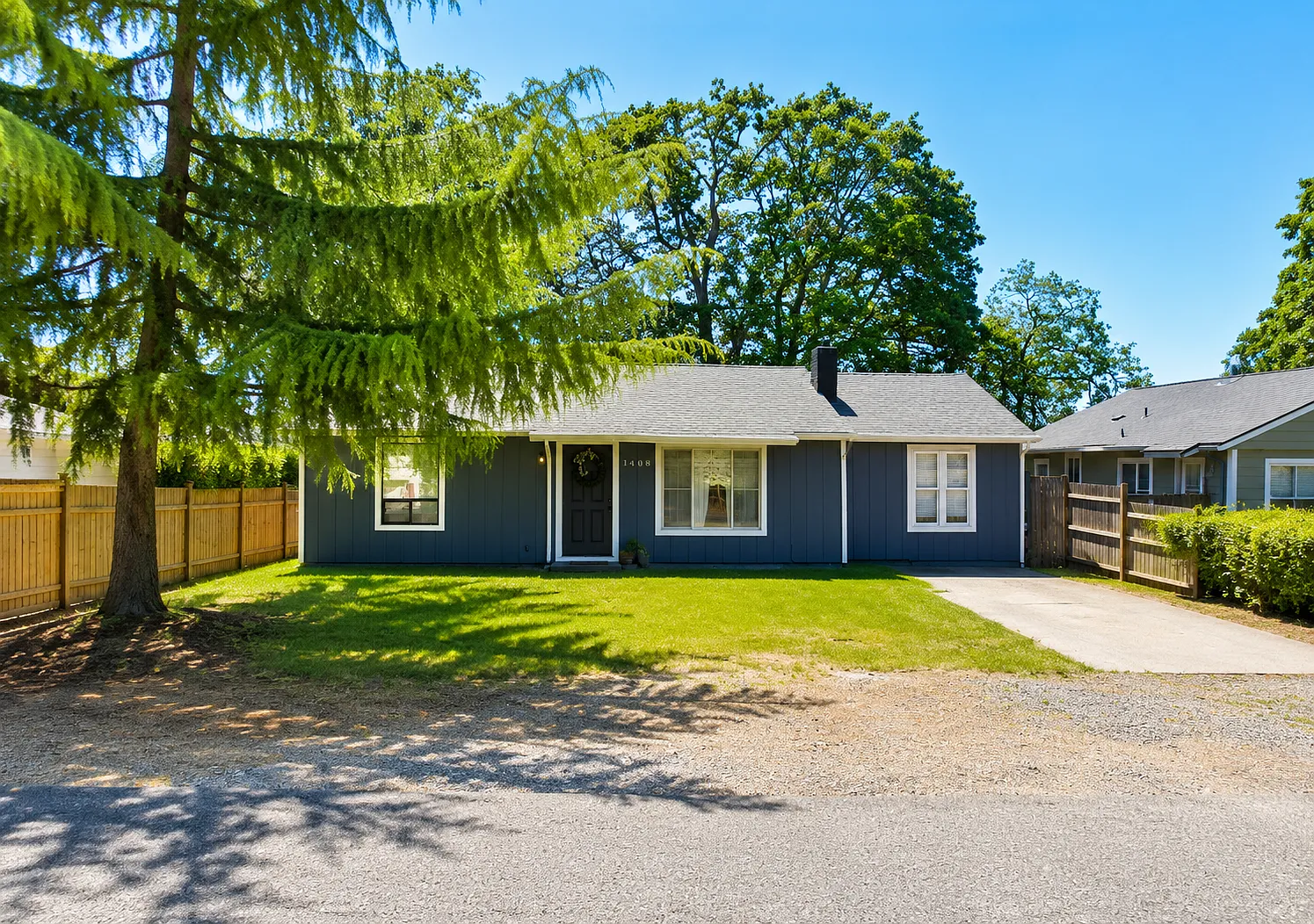 3 bed, 1032 sqft, $2,450 — Photo 1