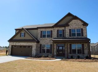 572 Woodburn Ln, Lawrenceville, GA