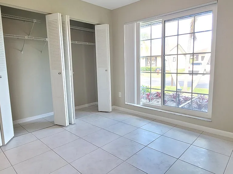 6209 Olivewood Cir — Photo 12