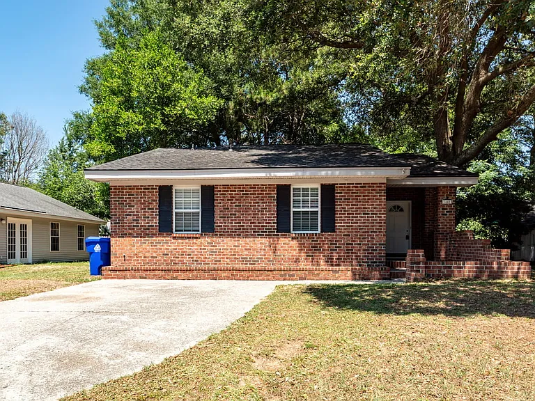 1441 Swamp Angel Ct — Photo 39
