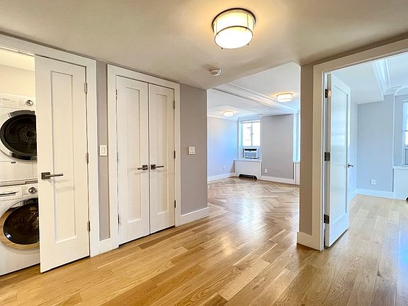 2nd image of 752 W End Ave APT 12H