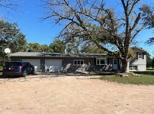 810 Belaire Ave, Smith Center, KS 66967