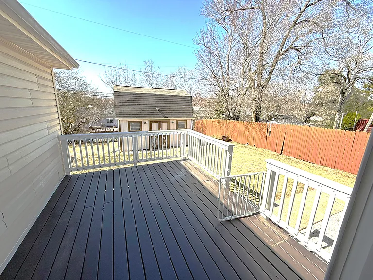 240 Federalsburg S — Photo 13