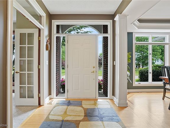 3rd image of 424 Castle Pines Dr