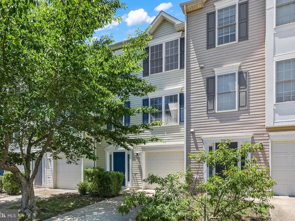 23060 Triple Crown Dr, Ruther Glen, VA 22546