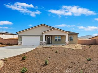 1048 Vista Ct, Riverside, CA 92506