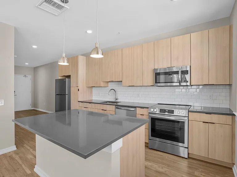 The Keystone Apartments — Photo 103