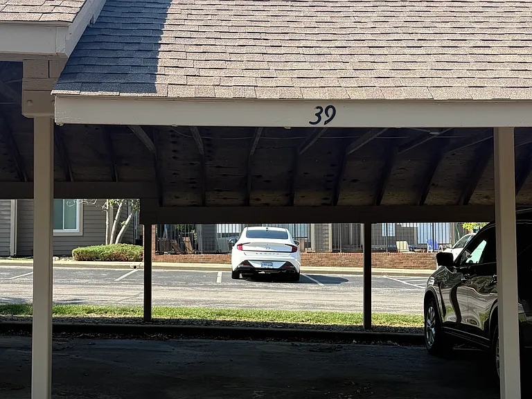 Nieman Rd — Photo 19