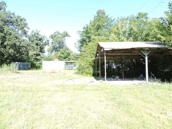690 Pine St, Waldron, AR 72958