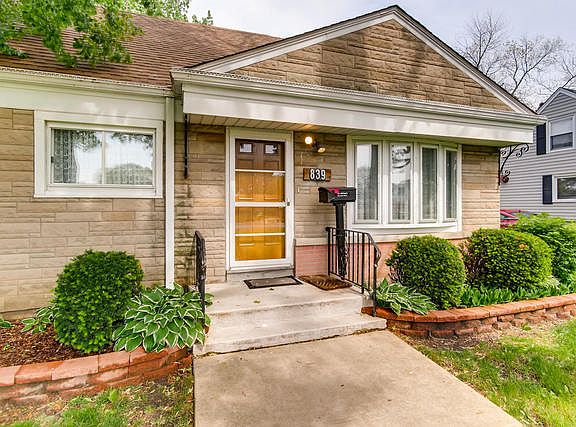 2nd image of 839 Joyce Ave