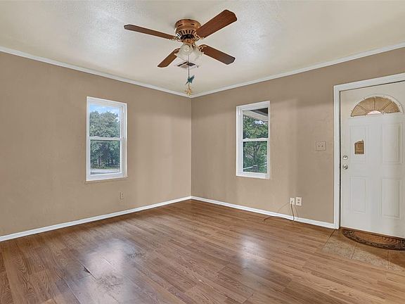 4th image of 332913 E 9030th Rd