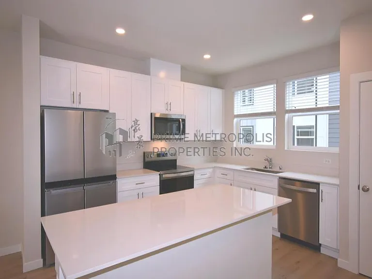 15215 35th Ave W #A6 — Photo 9