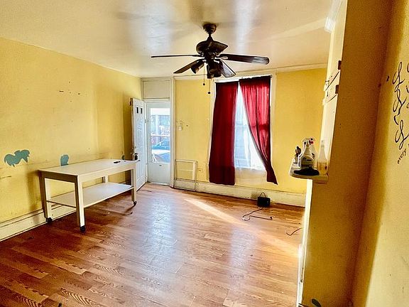 2nd image of 3047 Boudinot St