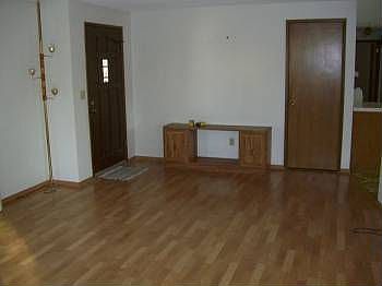 3rd image of 12142 Bronson St SE
