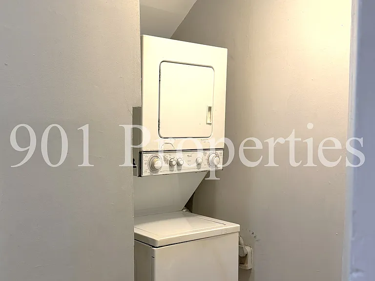 1267 Harbert Ave #3 — Photo 3