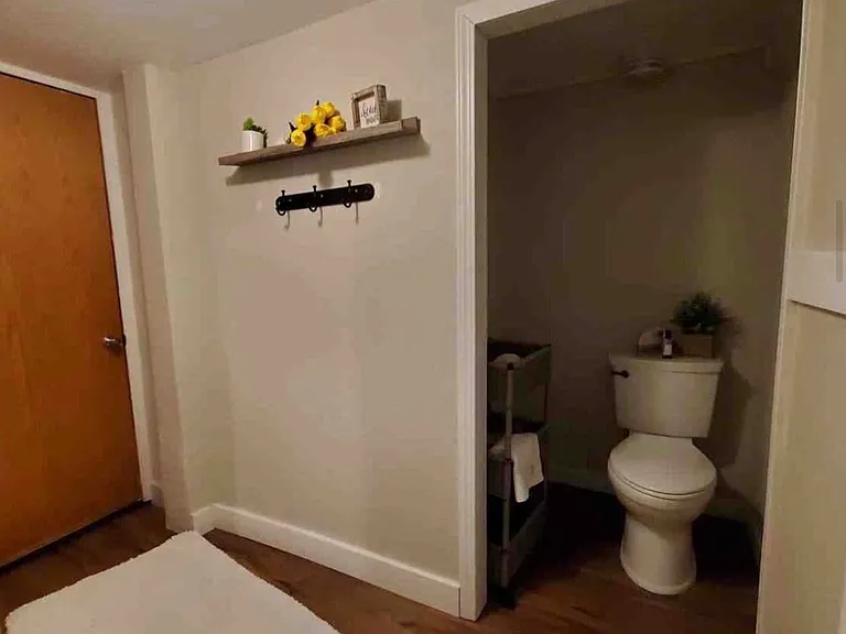 528 SW 33rd St — Photo 13
