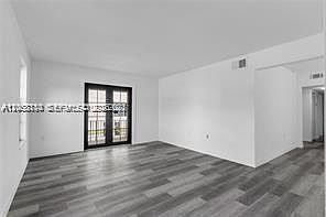 5th image of 3220 S Le Jeune Rd #3222