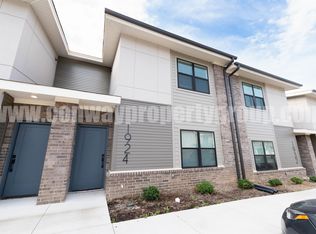 1948 Cambridge Village Dr, Conway, AR 72032