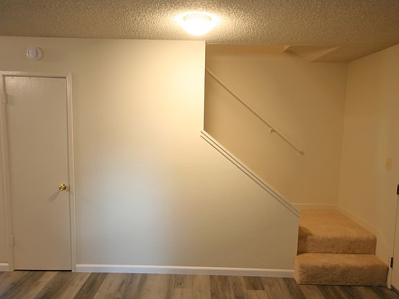 5th image of 1225 W Washington Ave #1