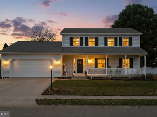737 Poplar St, Hanover, PA 17331
