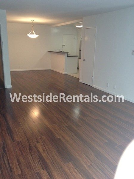 1st image of 860 S Wooster St APT 302